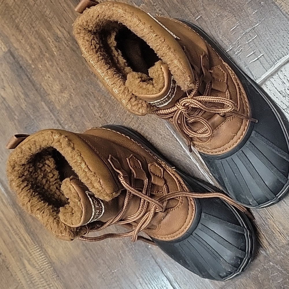 Boys winter boots